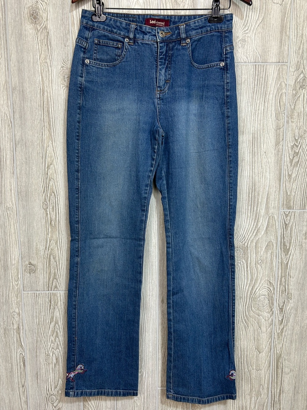 Horse Embroidered Vintage Lee Riveted Ultimate 5 Mid Rise Jeans Size 8M